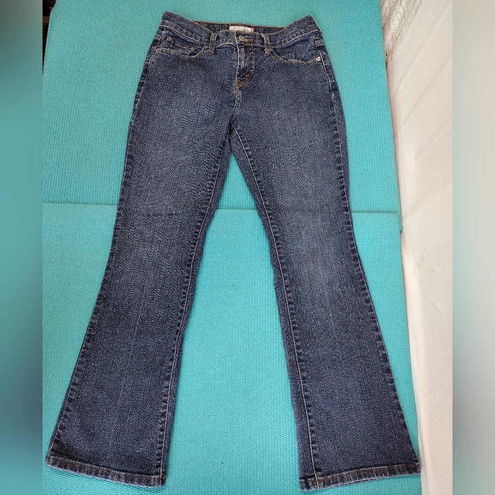Vintage Levi's 515 Women's Boot-Cut Stretch Jeans Mid Rise Size 4 Short